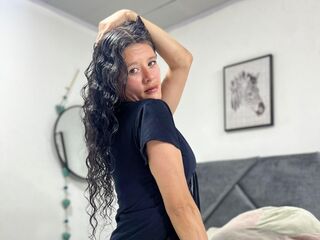chatroom webcam SereneBaqu