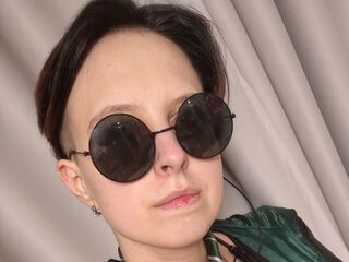 naked webcam girl ShaunteBarranco