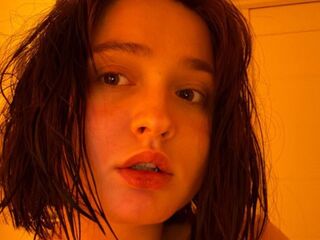 cybersex chatroom SudieBattista