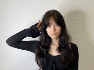 naked camgirl masturbating with vibrator SuzukiJun