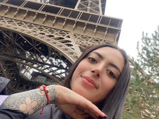 camgirl live TifaJinx
