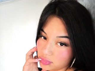 camslut topless TiffanyFournier