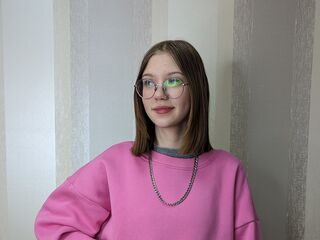 free nude webcam show TishaTalty