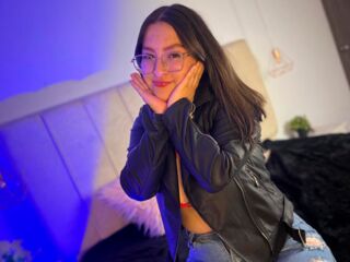 camslut fingering wet pussy ValeriaMontclair