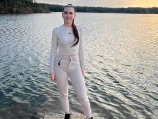 camgirl showing pussy VarvaraShy