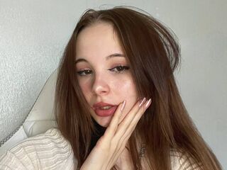 naked cam chatroom VeronaHewlett