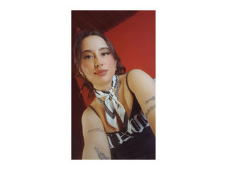 camgirl spreading pussy VeronicaGomes