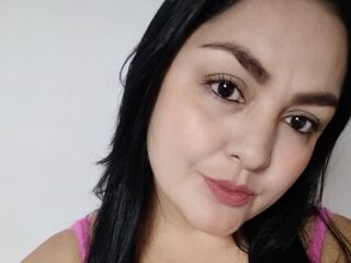 camgirl spreading pussy VictoriaVenegaz
