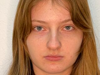 girl chat ZellaCarwin