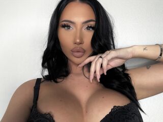 girl naked qsstess